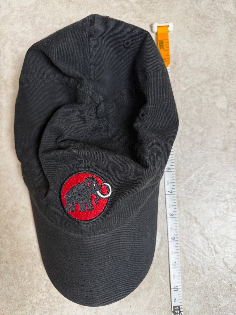 Mammut Hat Flexfit Stretch Baseball Cap Black Red Mammoth Logo L-XL Unisex - Picture 11 of 12